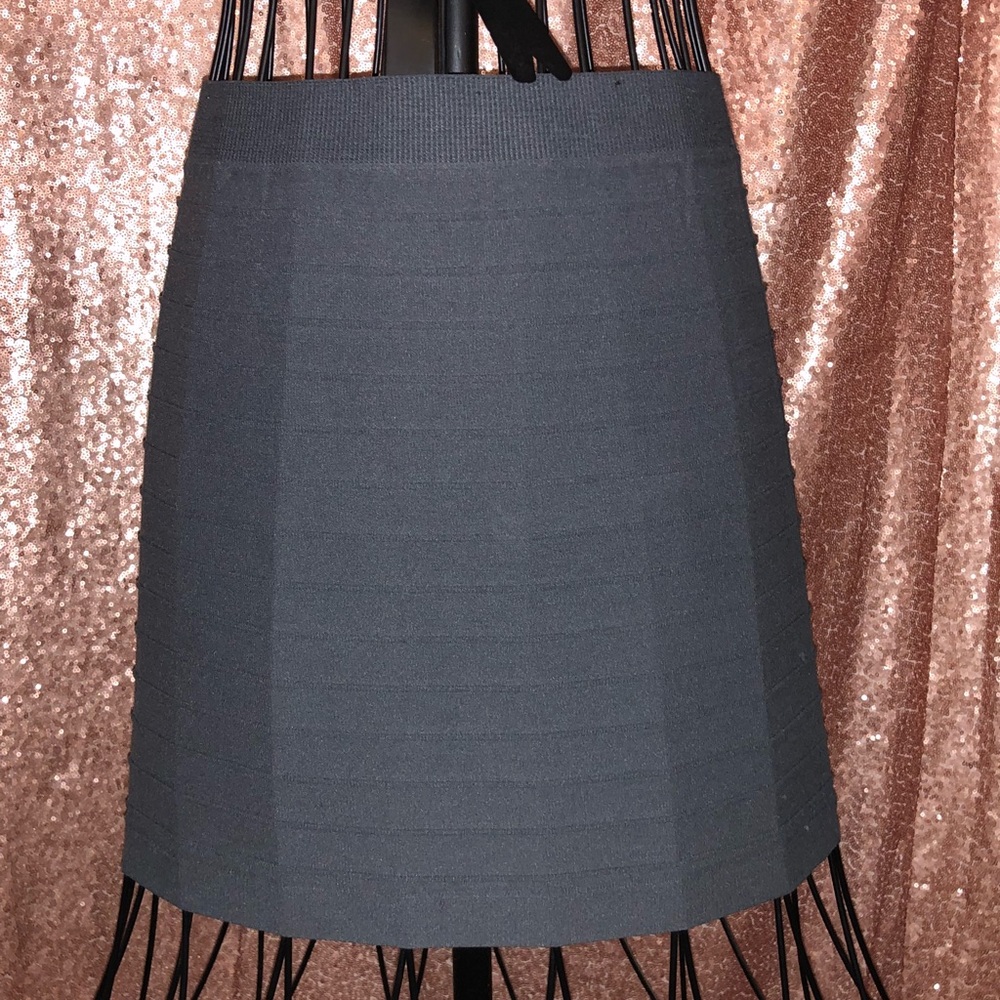 Stretch bodycon skirt